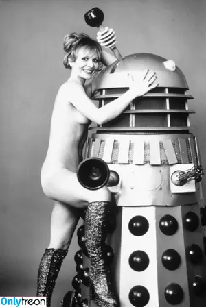 Katy Manning / manningofficial nude photo #0002