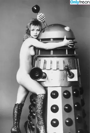 Katy Manning / manningofficial nude photo #0003