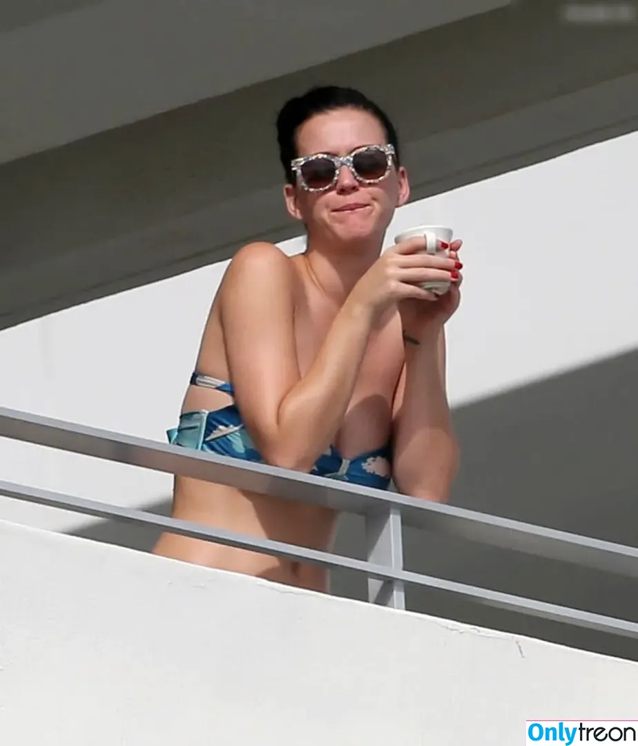 Katy Perry nude photo #3479 (katyperry)