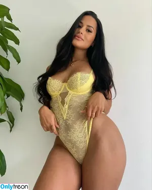 Katya Elise Henry / katyaelisehenry / katyaelisehenrysworld nude photo #0229