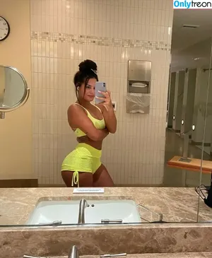 Katya Elise Henry / katyaelisehenry / katyaelisehenrysworld nude photo #0314