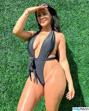 Katya Elise Henry / katyaelisehenry / katyaelisehenrysworld nude photo #0404