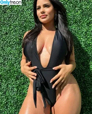 Katya Elise Henry / katyaelisehenry / katyaelisehenrysworld nude photo #0419