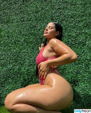 Katya Elise Henry / katyaelisehenry / katyaelisehenrysworld nude photo #0438