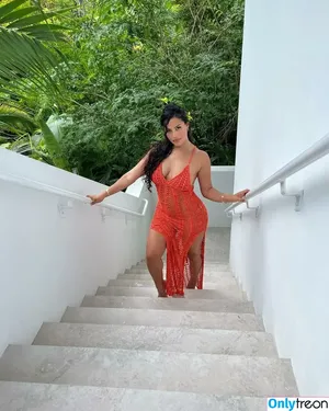 Katya Elise Henry / katyaelisehenry / katyaelisehenrysworld nude photo #0498