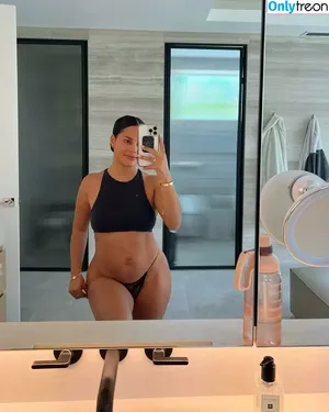 Katya Elise Henry / katyaelisehenry / katyaelisehenrysworld nude photo #0557