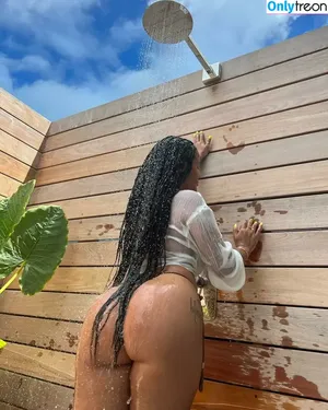 Katya Elise Henry / katyaelisehenry / katyaelisehenrysworld nude photo #0561