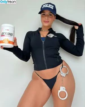 Katya Elise Henry / katyaelisehenry / katyaelisehenrysworld nude photo #0610