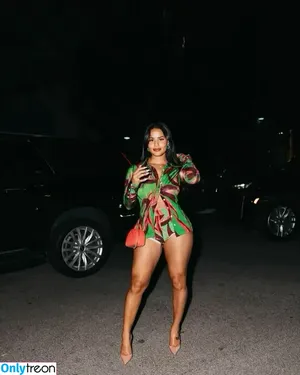 Katya Elise Henry / katyaelisehenry / katyaelisehenrysworld nude photo #0621