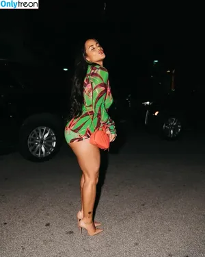 Katya Elise Henry / katyaelisehenry / katyaelisehenrysworld nude photo #0622
