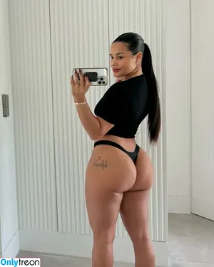 Katya Elise Henry / katyaelisehenry / katyaelisehenrysworld nude photo #0636