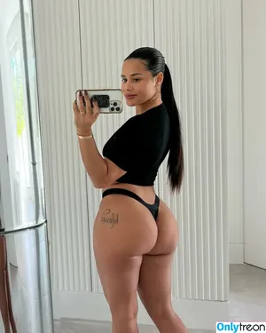 Katya Elise Henry / katyaelisehenry / katyaelisehenrysworld nude photo #0638