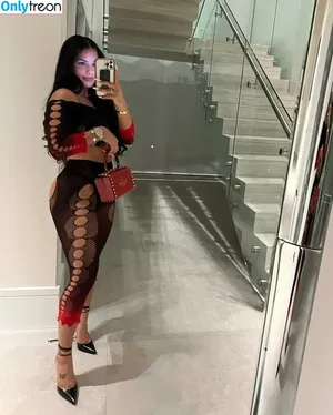 Katya Elise Henry / katyaelisehenry / katyaelisehenrysworld nude photo #0657