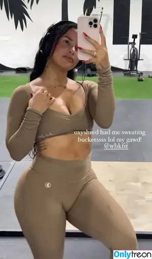 Katya Elise Henry / katyaelisehenry / katyaelisehenrysworld nude photo #0666
