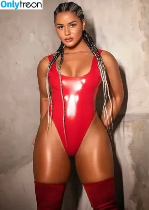 Katya Elise Henry / katyaelisehenry / katyaelisehenrysworld nude photo #0850