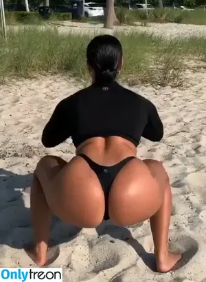 Katya Elise Henry / katyaelisehenry / katyaelisehenrysworld nude photo #0911