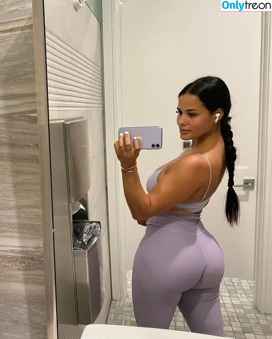 Katya Elise Henry nude photo #0094 (katyaelisehenry / katyaelisehenrysworld)