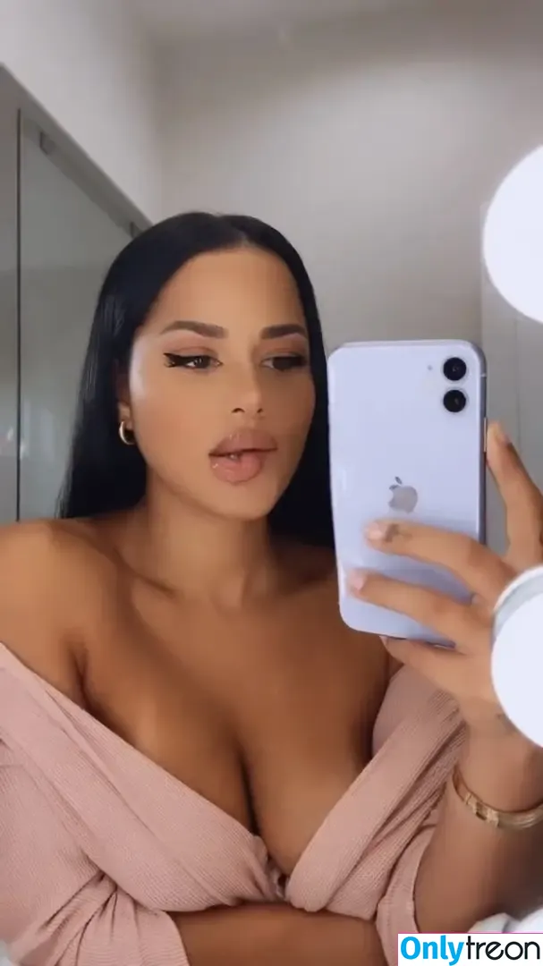 Katya Elise Henry nude photo #0111 (katyaelisehenry / katyaelisehenrysworld)