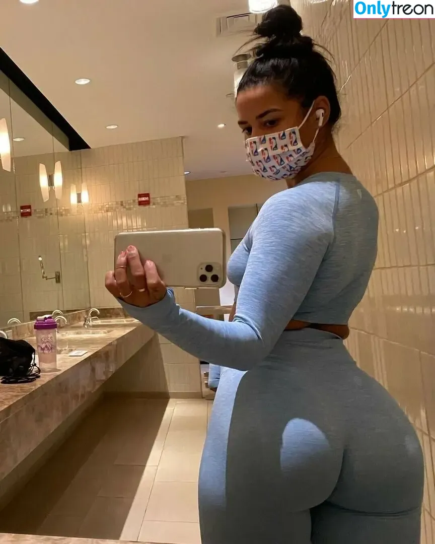 Katya Elise Henry nude photo #0334 (katyaelisehenry / katyaelisehenrysworld)