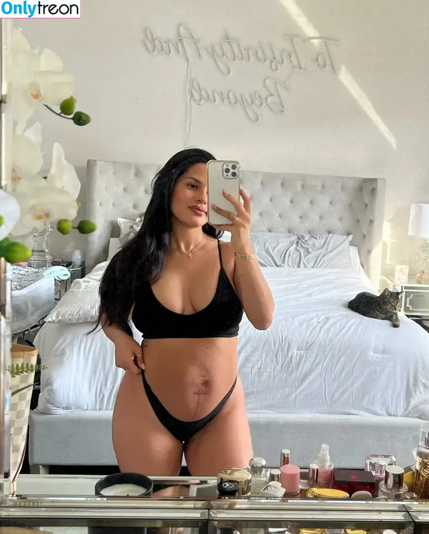 Katya Elise Henry nude photo #0384 (katyaelisehenry / katyaelisehenrysworld)