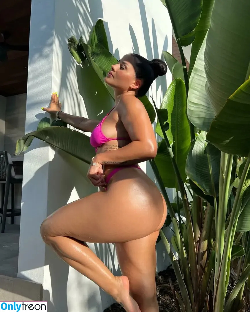Katya Elise Henry nude photo #0523 (katyaelisehenry / katyaelisehenrysworld)