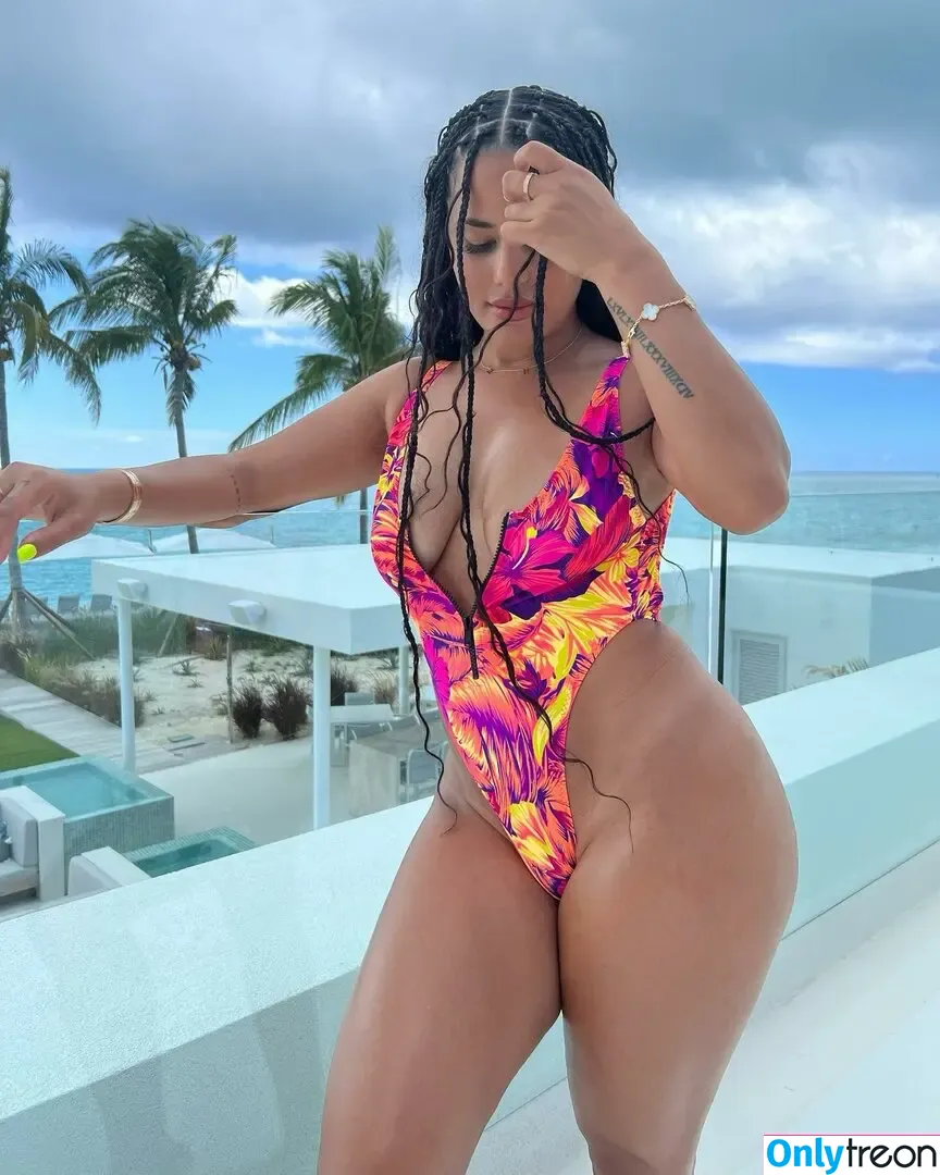 Katya Elise Henry nude photo #0533 (katyaelisehenry / katyaelisehenrysworld)