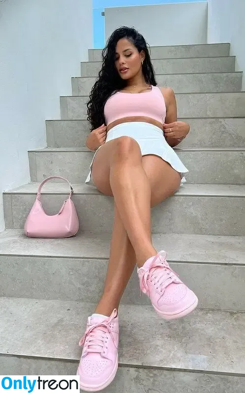 Katya Elise Henry nude photo #0826 (katyaelisehenry / katyaelisehenrysworld)
