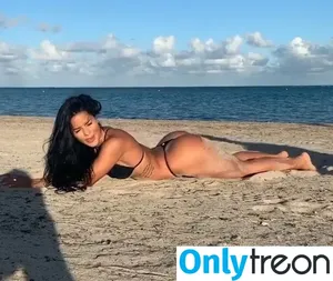 Katya Elise Henry / katyaelisehenry / katyaelisehenrysworld nude photo #1116