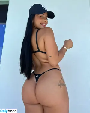 Katya Elise Henry / katyaelisehenry / katyaelisehenrysworld nude photo #1330