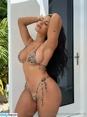 Katya Elise Henry / katyaelisehenry / katyaelisehenrysworld nude photo #1334
