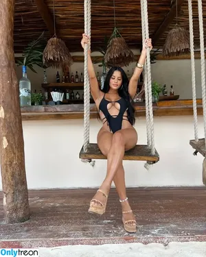 Katya Elise Henry / katyaelisehenry / katyaelisehenrysworld nude photo #1544