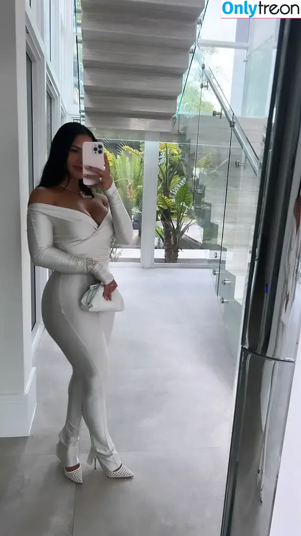 Katya Elise Henry nude photo #1352 (katyaelisehenry / katyaelisehenrysworld)