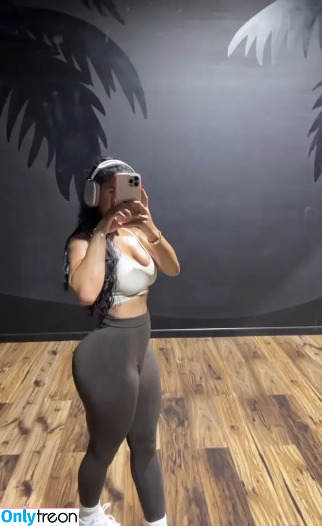 Katya Elise Henry nude photo #1441 (katyaelisehenry / katyaelisehenrysworld)