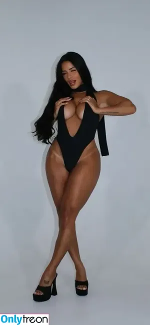 Katya Elise Henry / katyaelisehenry / katyaelisehenrysworld nude photo #2079