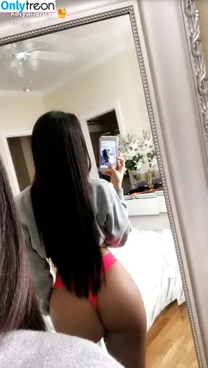 Katya Elise Henry / katyaelisehenry / katyaelisehenrysworld nude photo #2111