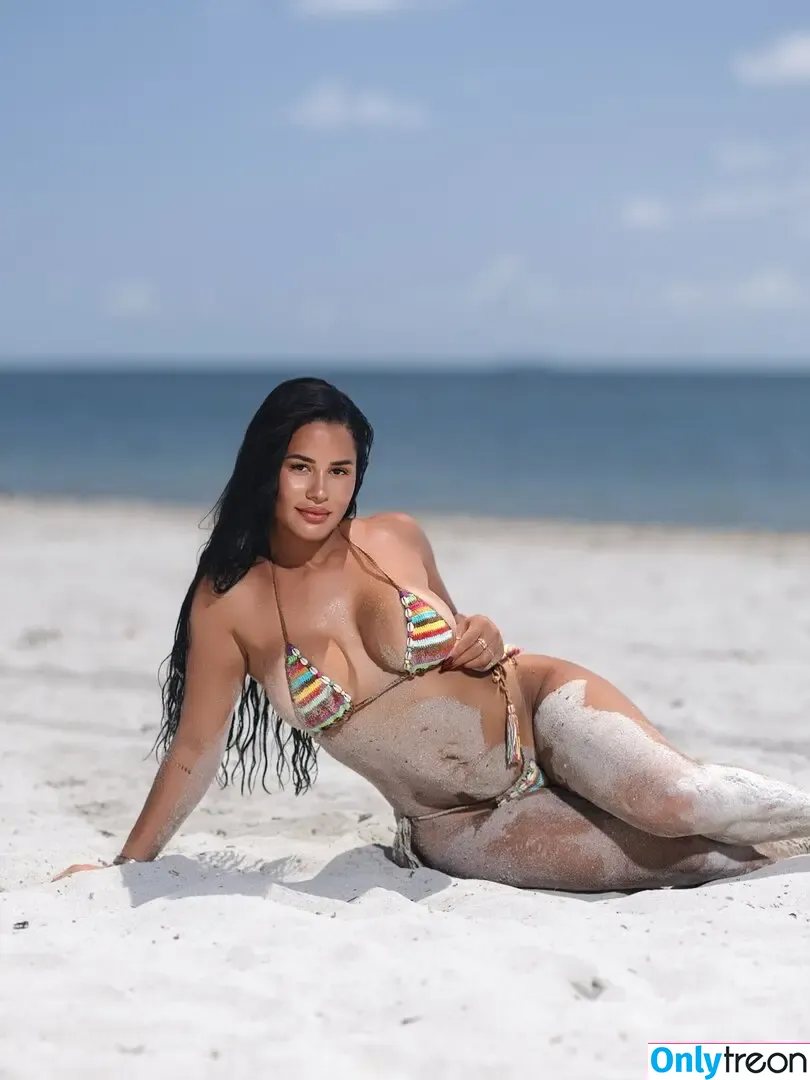 Katya Elise Henry nude photo #2009 (katyaelisehenry / katyaelisehenrysworld)