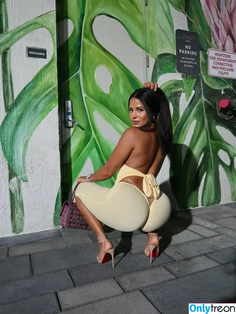 Katya Elise Henry nude photo #2043 (katyaelisehenry / katyaelisehenrysworld)