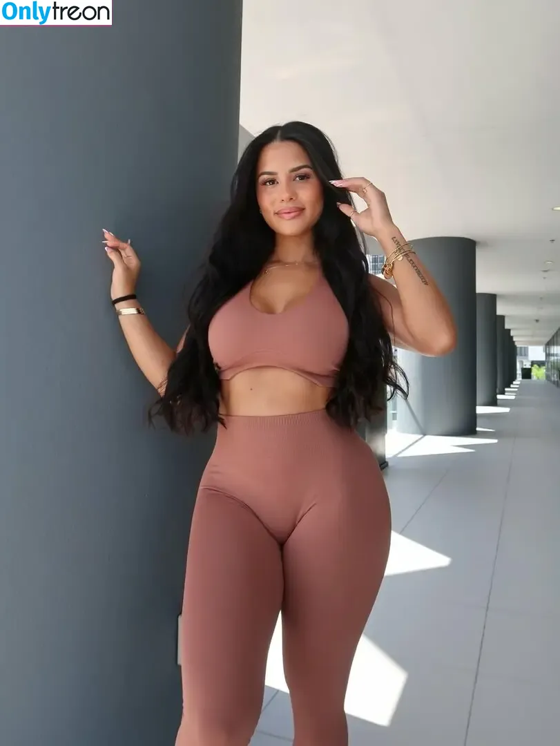 Katya Elise Henry nude photo #2050 (katyaelisehenry / katyaelisehenrysworld)