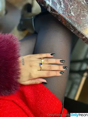 katypatyof / katypatto nude photo #0007