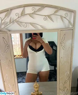 katypatyof / katypatto nude photo #0043