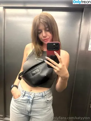 katyyton / katyythomson nude photo #0014