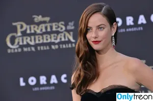 Kaya Scodelario / kayascods nude photo #0475