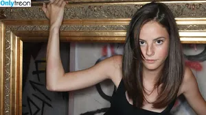 Kaya Scodelario / kayascods nude photo #0477