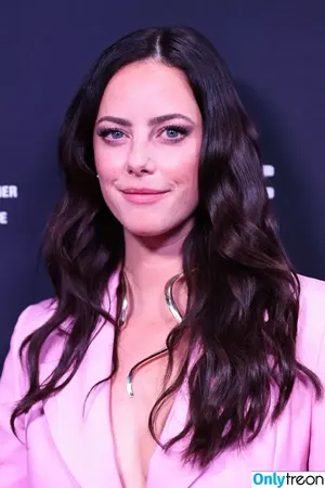 Kaya Scodelario / kayascods nude photo #0506