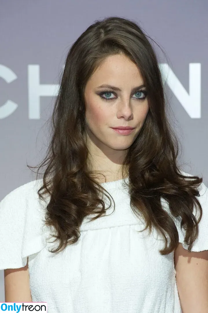 Kaya Scodelario nude photo #0050 (kayascods)