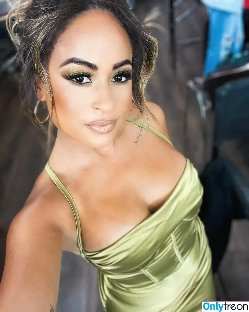 Kayla Braxton nude photo #0103 (kaylabraxtonwwe)