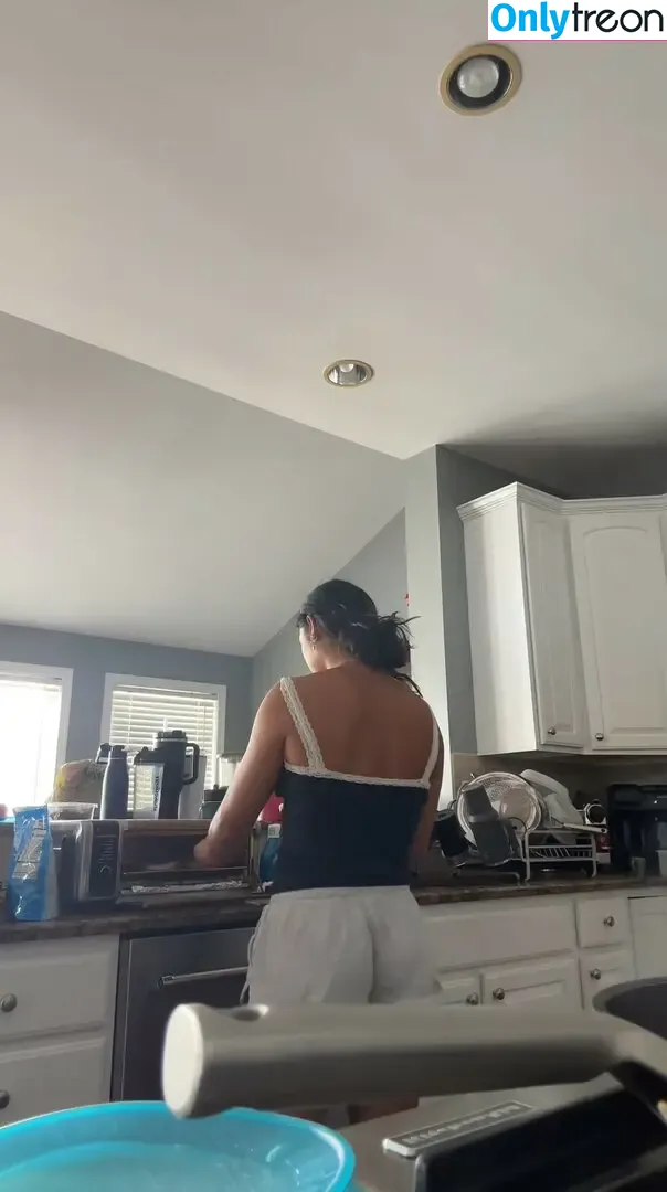 Kayla DiCello nude photo #0168 (kayladicello)