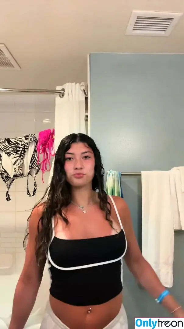 Kayla DiCello nude photo #0182 (kayladicello)