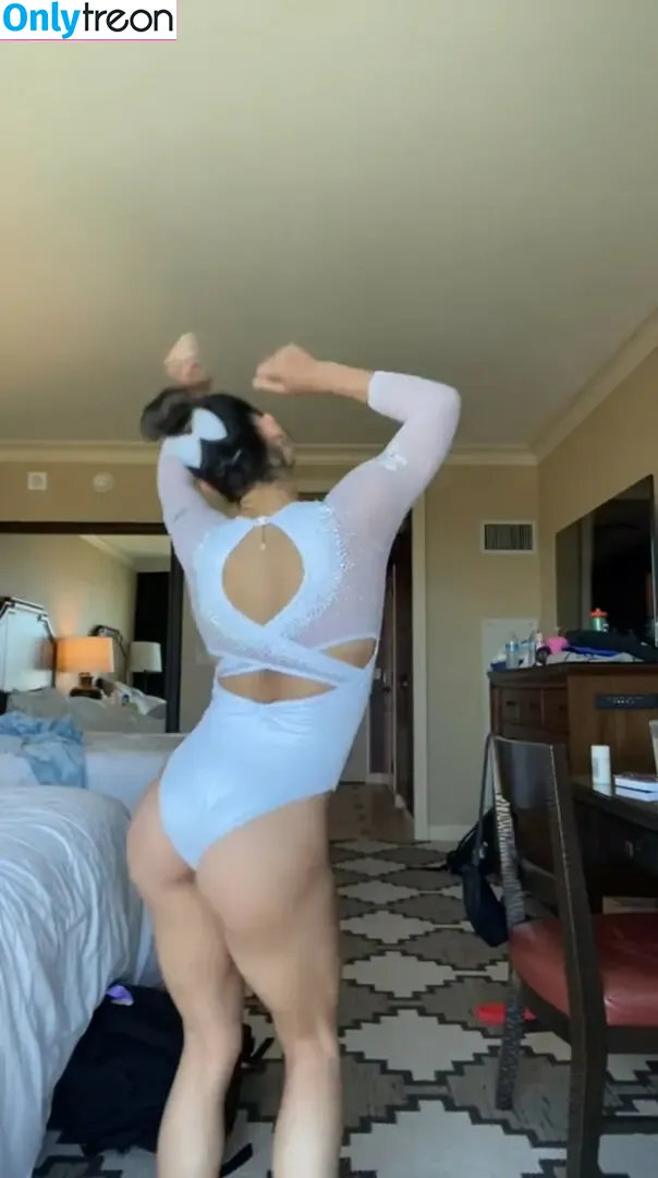 Kayla DiCello nude photo #0214 (kayladicello)