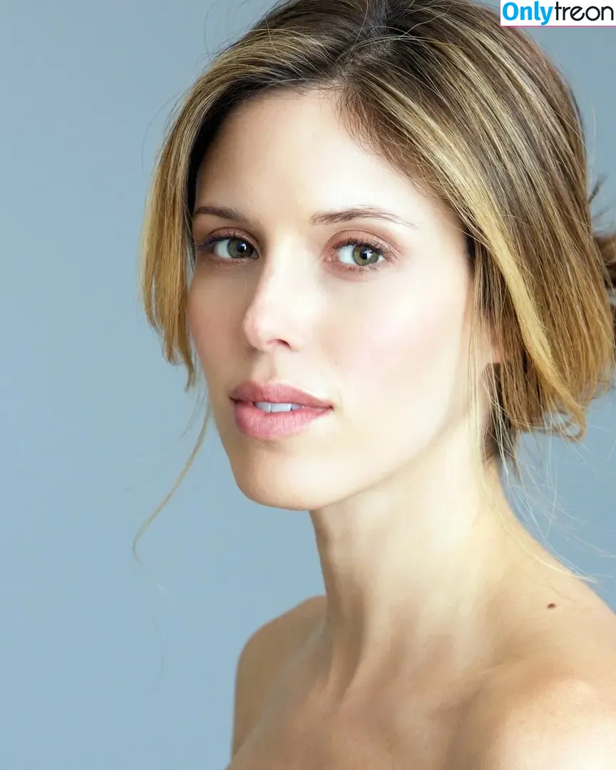 Kayla Ewell nude photo #0049 (kaylaewell)